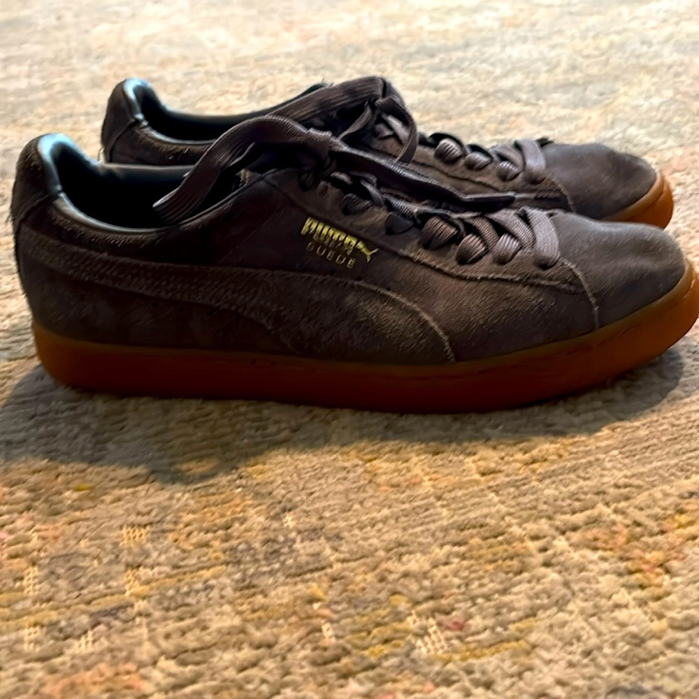 PUMA Suede Platform Trace Olive Night Women’s 8.5